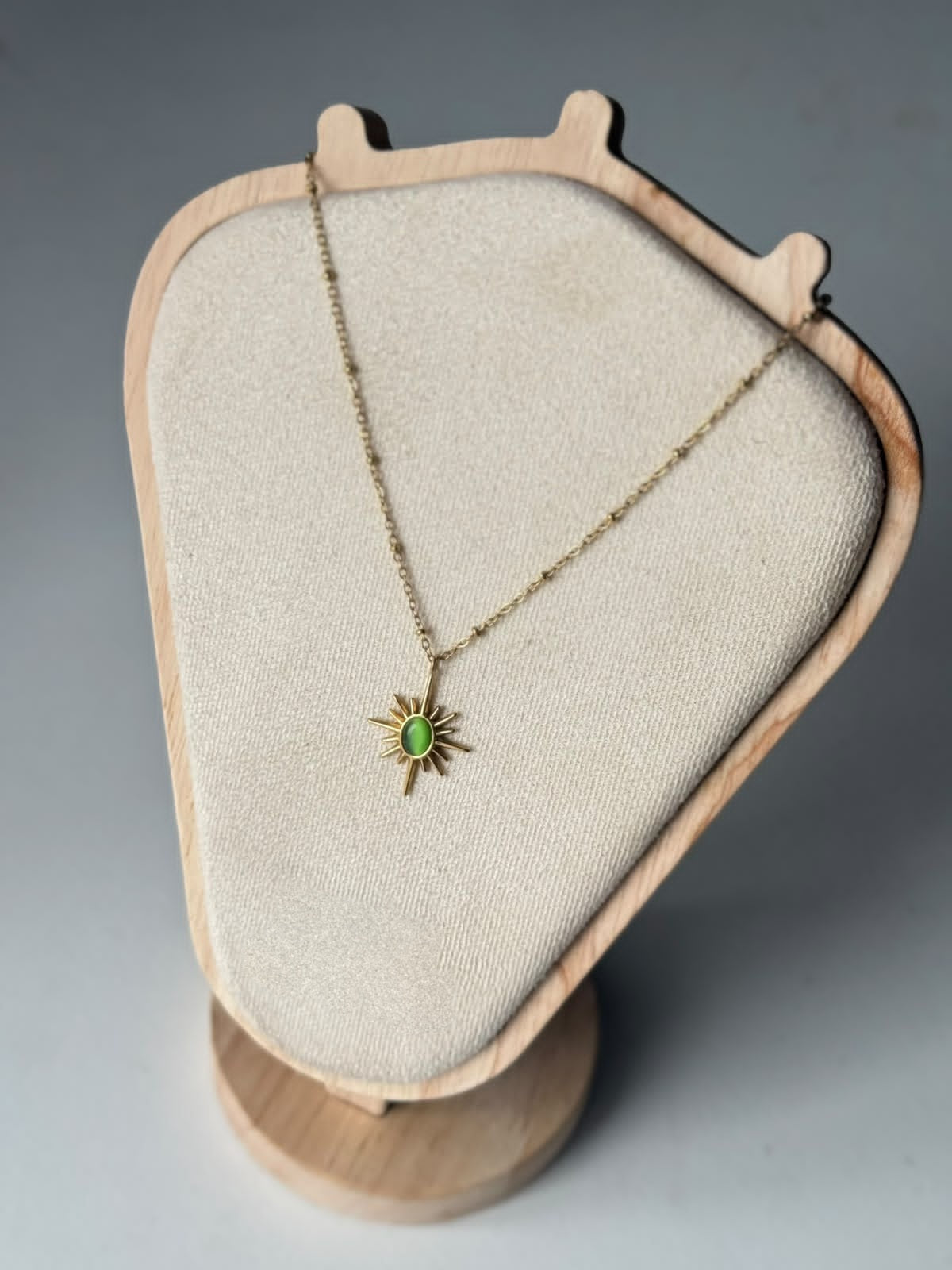 Cat-Eye Starburst Necklace, real photo
