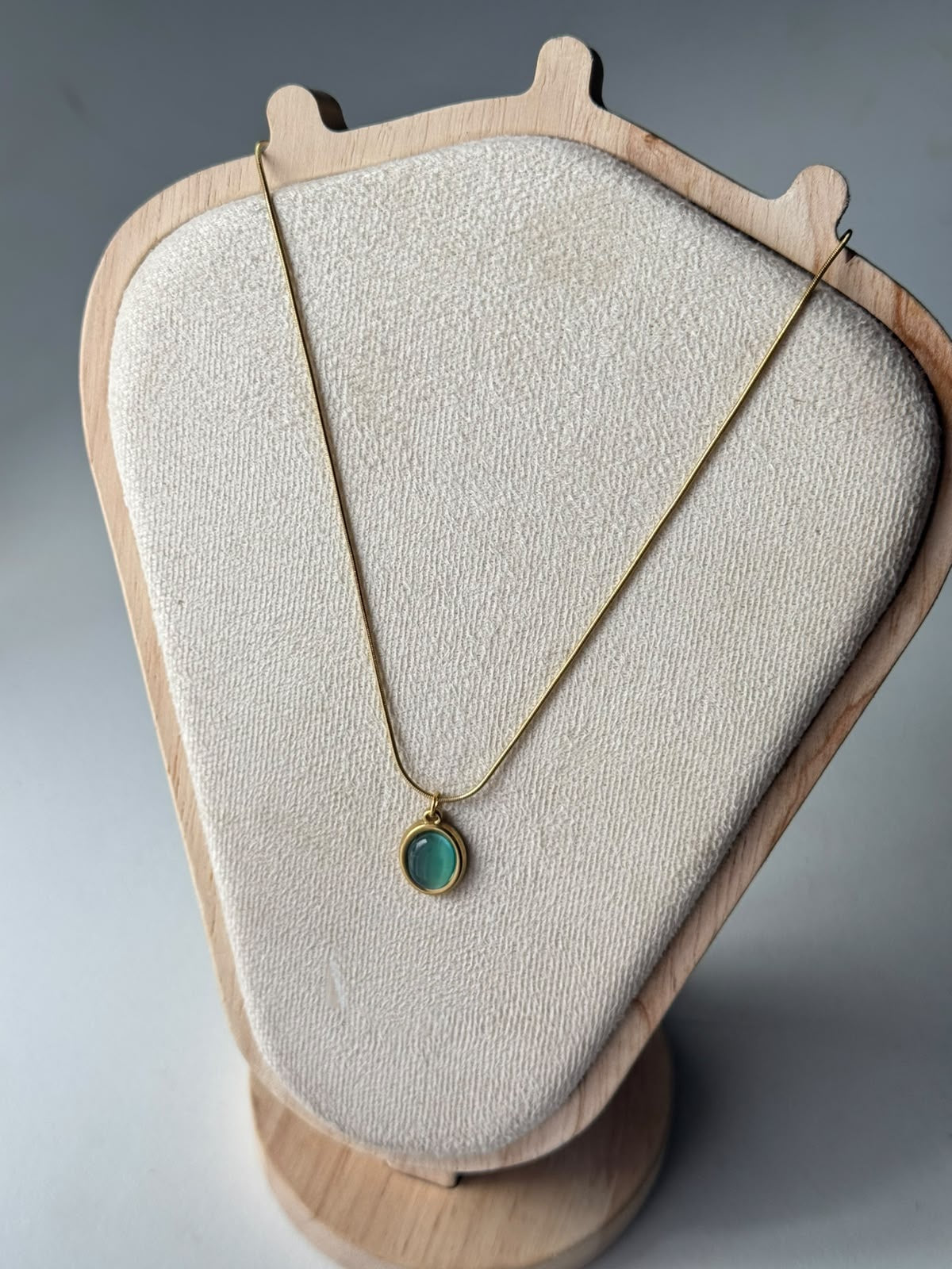 Classic Oval Cat-Eye Necklace in aqua, real photo