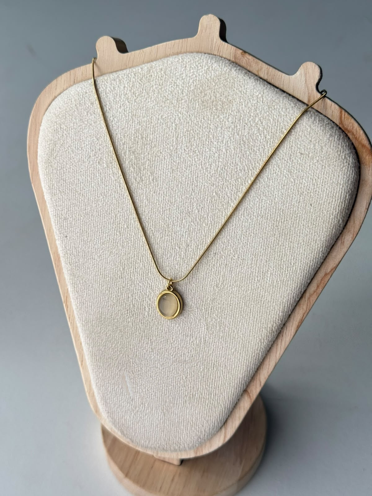 Classic Oval Cat-Eye Necklace in cream, real photo
