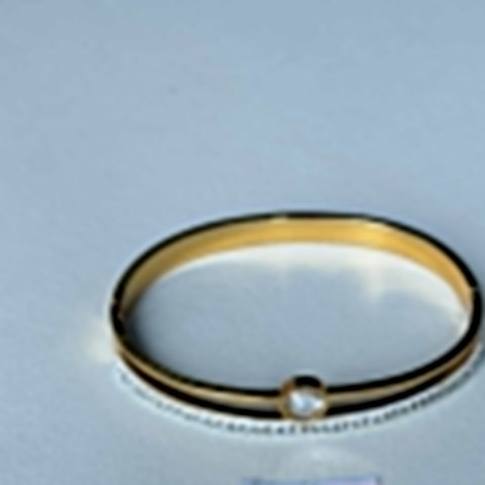 Split Band Solitaire Bangle, real photo