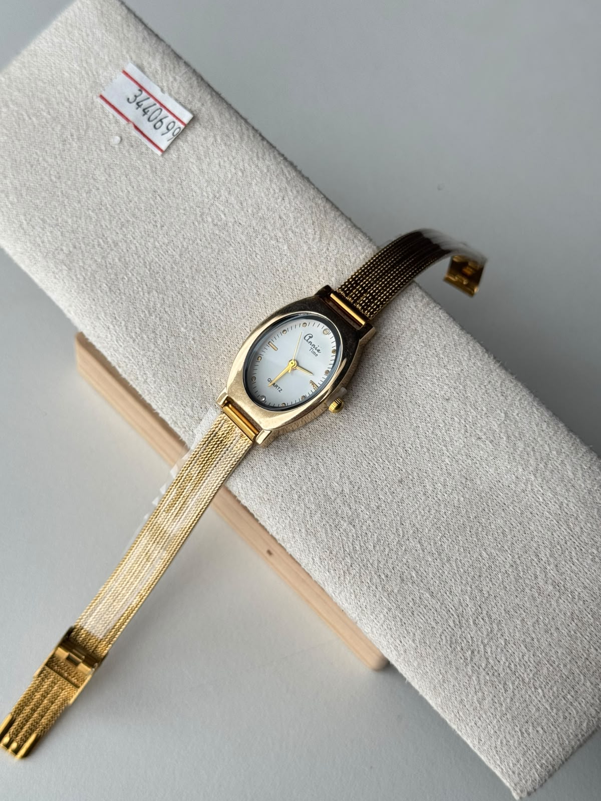 Tonneau Mesh Watch, real photo