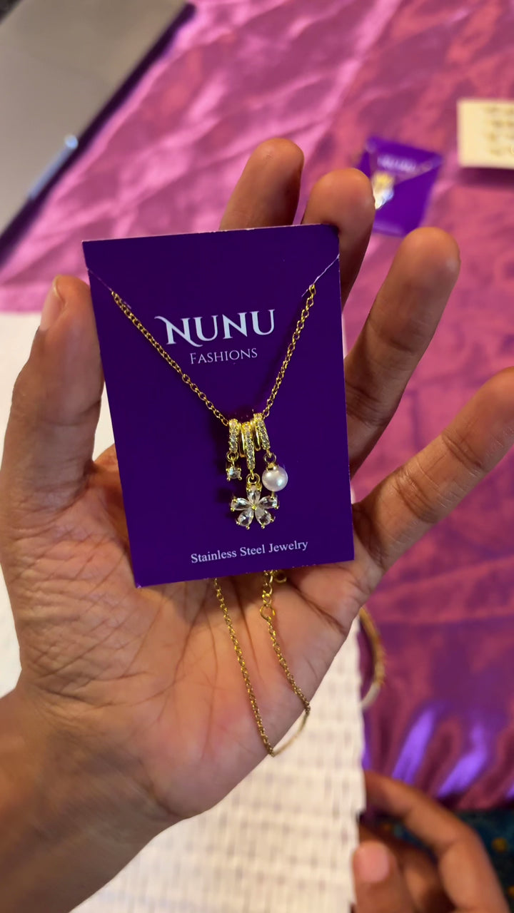 How NuNu packs an order: wrapped, boxed with a thank-you note and sealed by hand