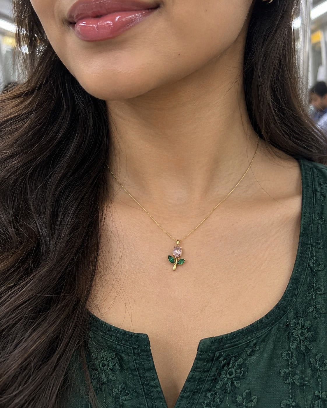 Tulip Mini Necklace – worn